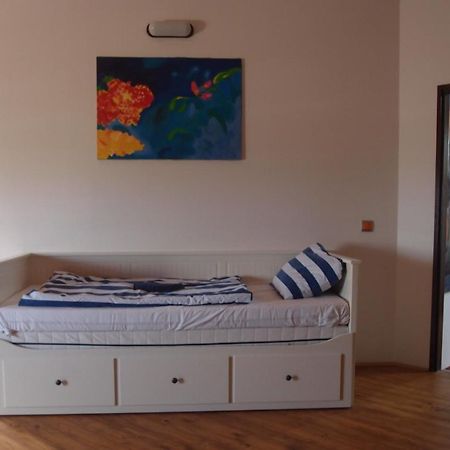 Orli Hnizdo At Chateau Novak Křivoklát Buitenkant foto